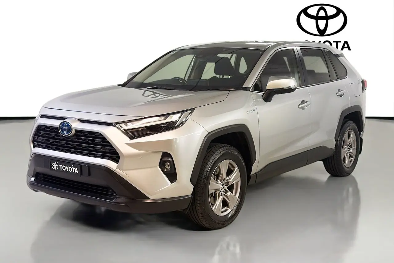 2022 Toyota RAV4 Gallery Image 4