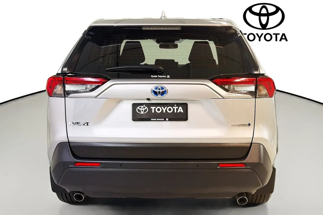 2022 Toyota RAV4 Gallery Image 7