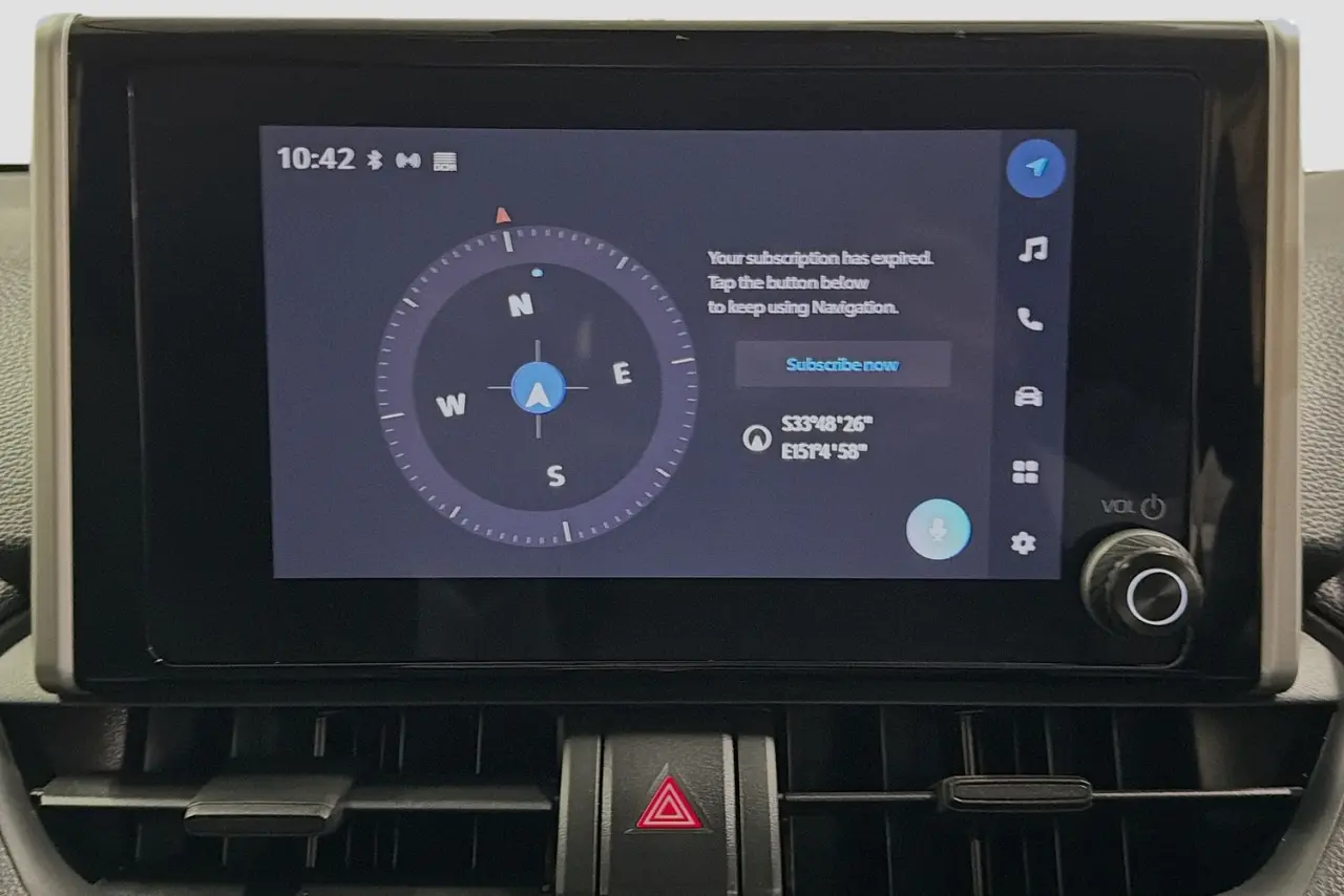 2025 Toyota RAV4 Gallery Image 15