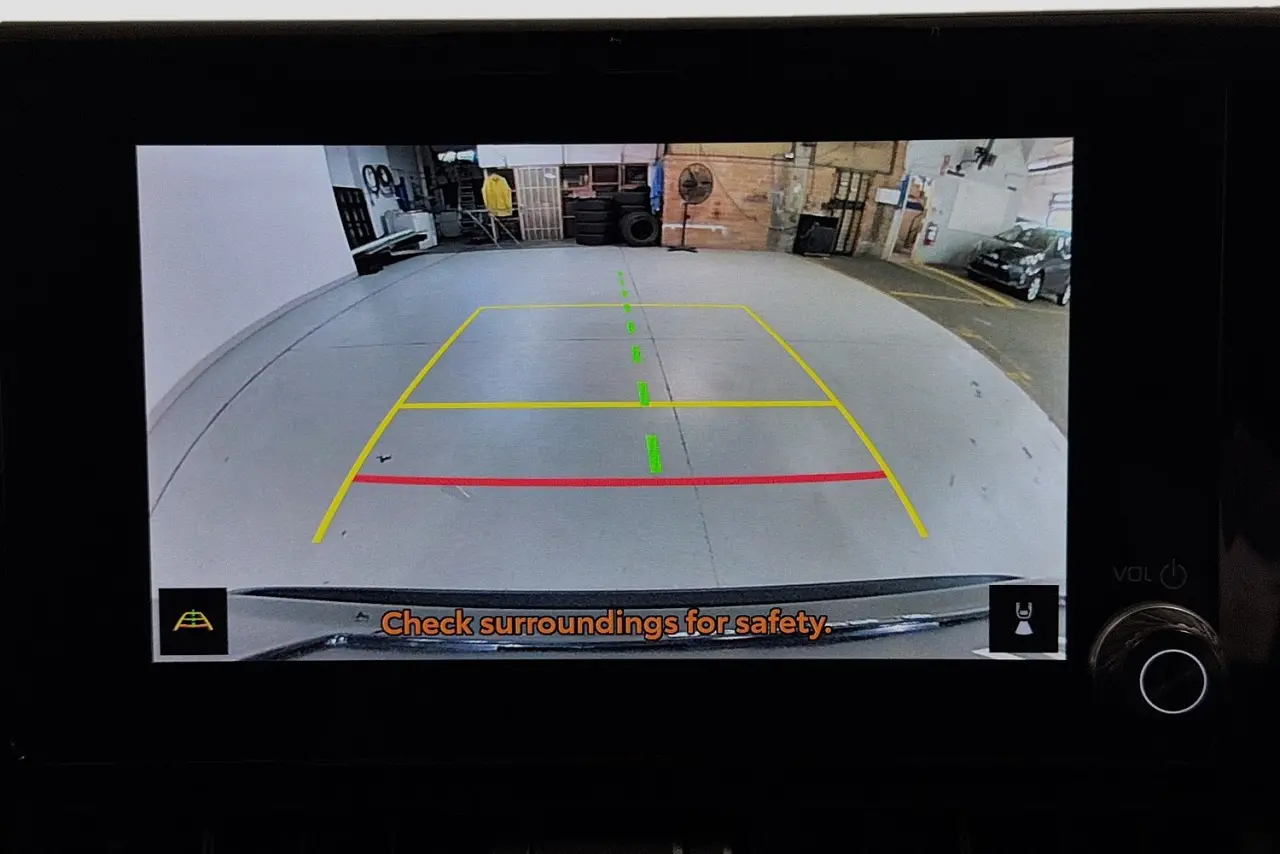 2025 Toyota RAV4 Gallery Image 16