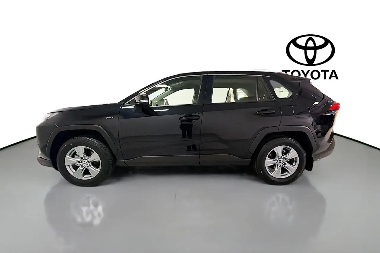 2025 Toyota RAV4 Gallery Image 5