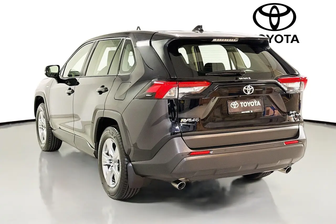 2025 Toyota RAV4 Gallery Image 6