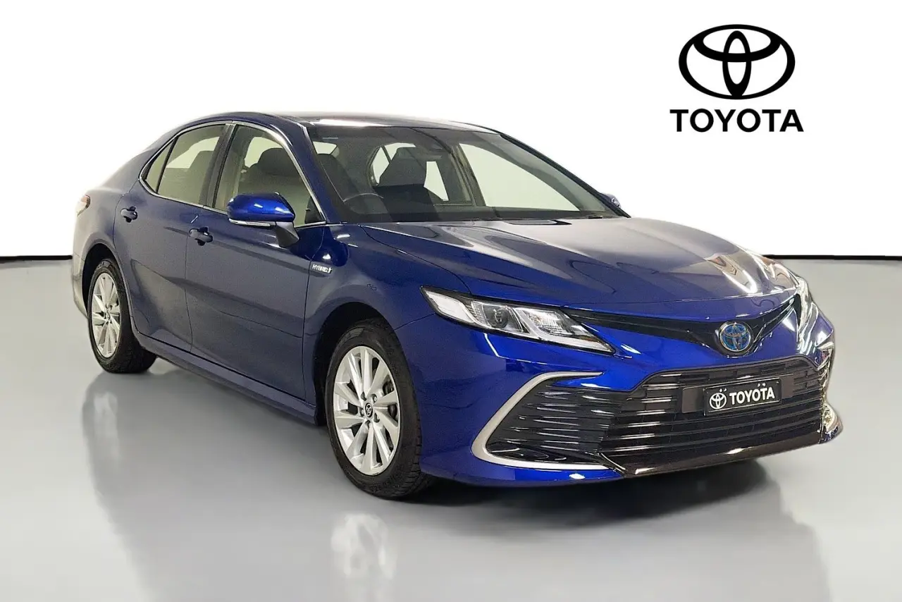 2024 Toyota Camry Gallery Image 1