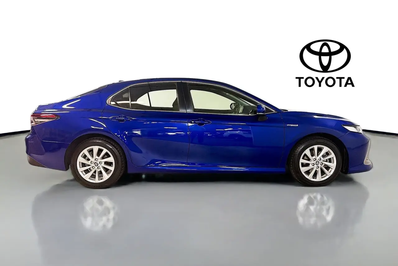 2024 Toyota Camry Gallery Image 11