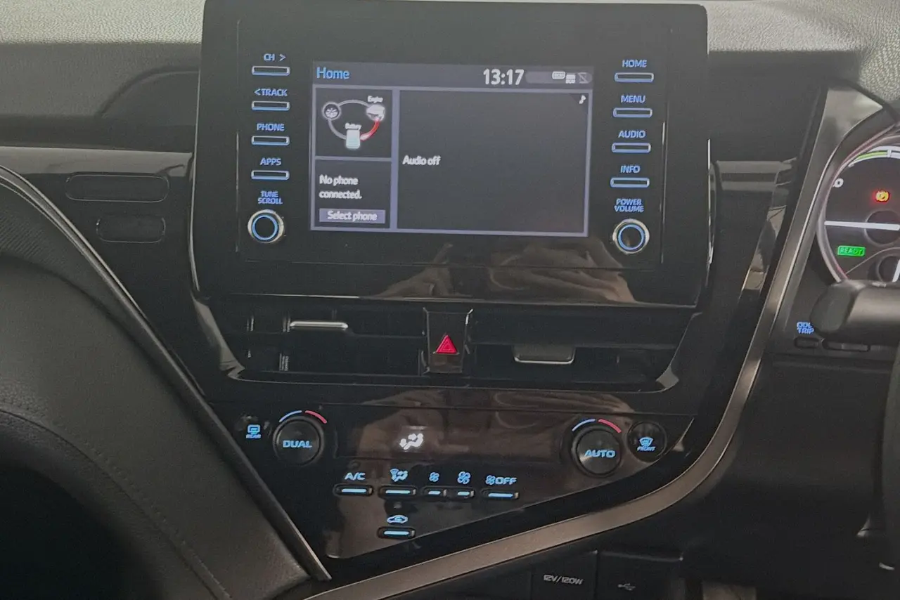 2024 Toyota Camry Gallery Image 14