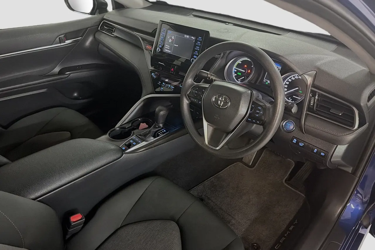 2024 Toyota Camry Gallery Image 21