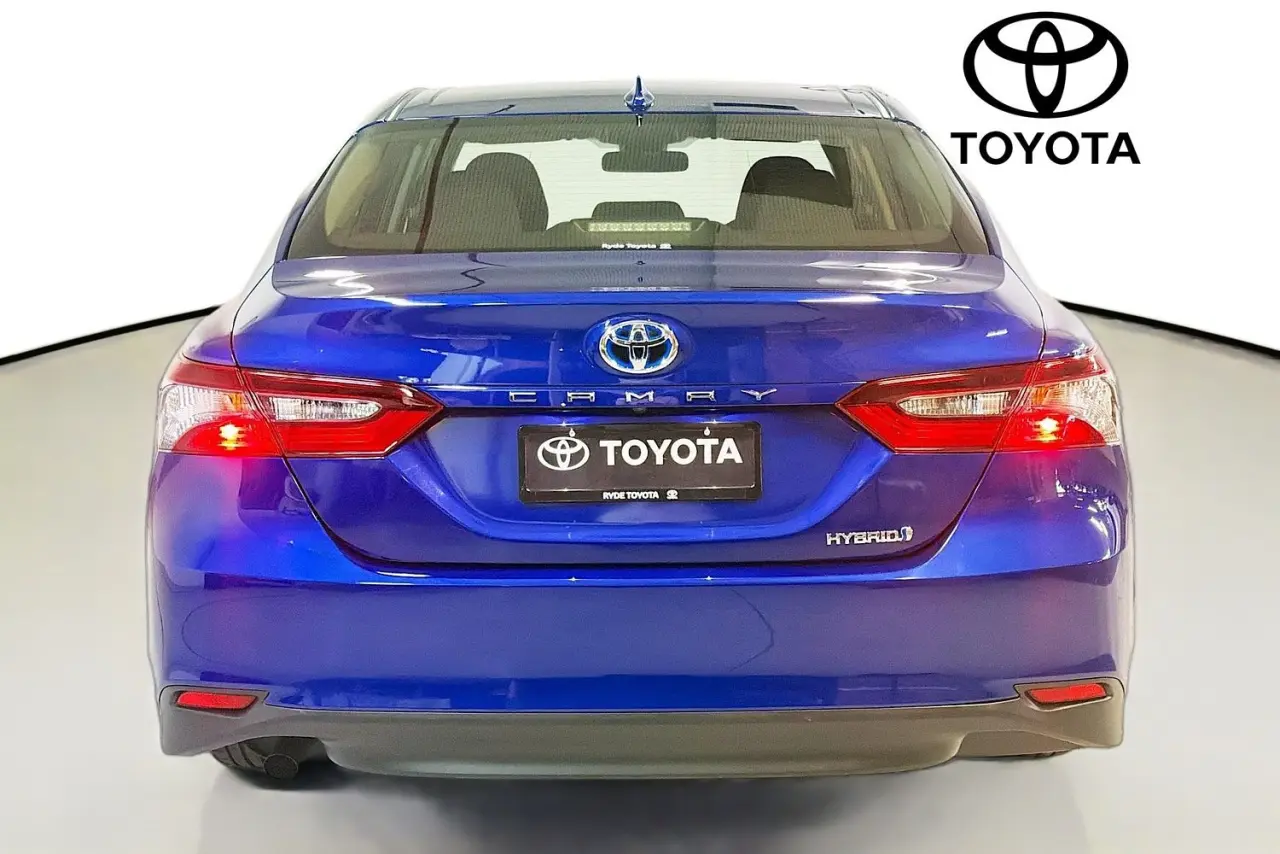 2024 Toyota Camry Gallery Image 7