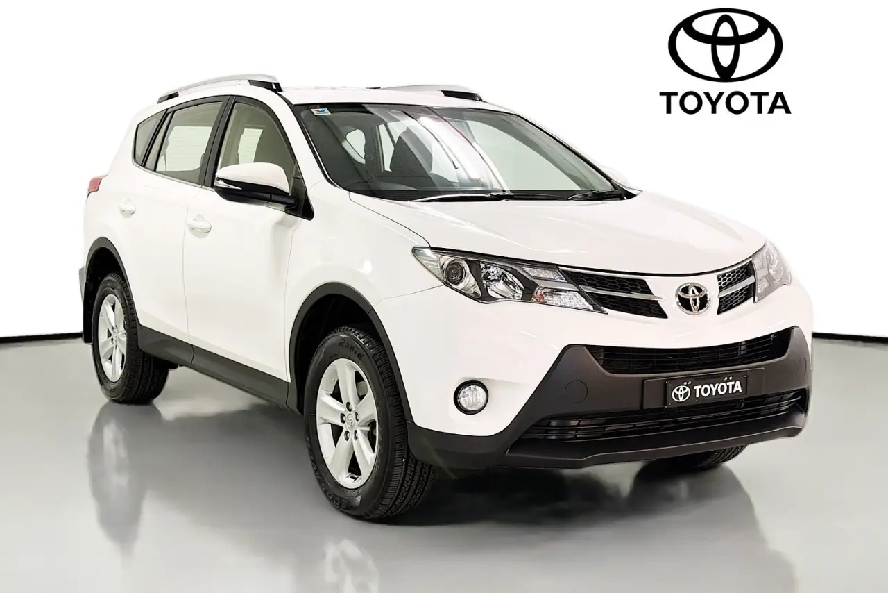 2013 Toyota RAV4 Gallery Image 1