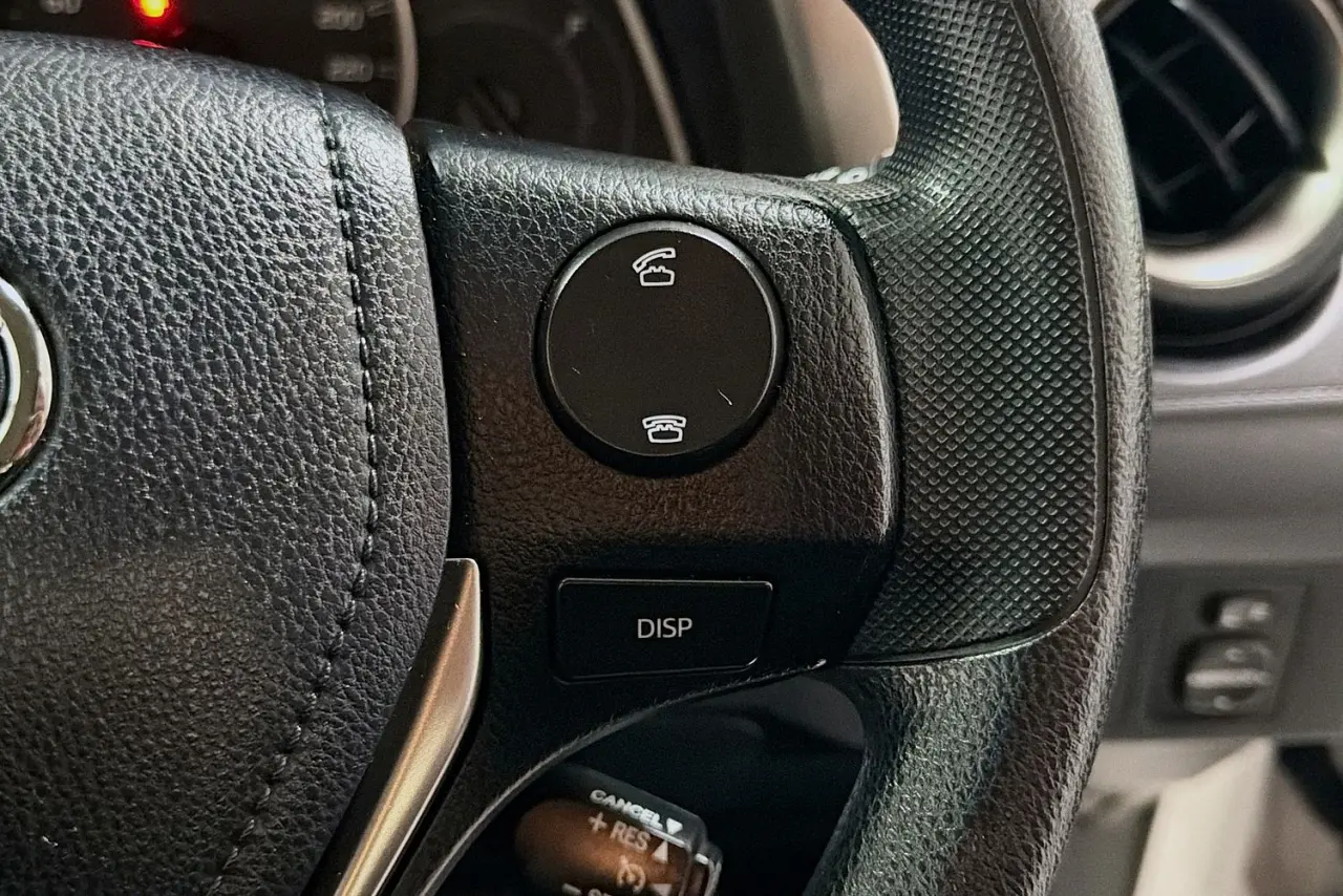 2013 Toyota RAV4 Gallery Image 19