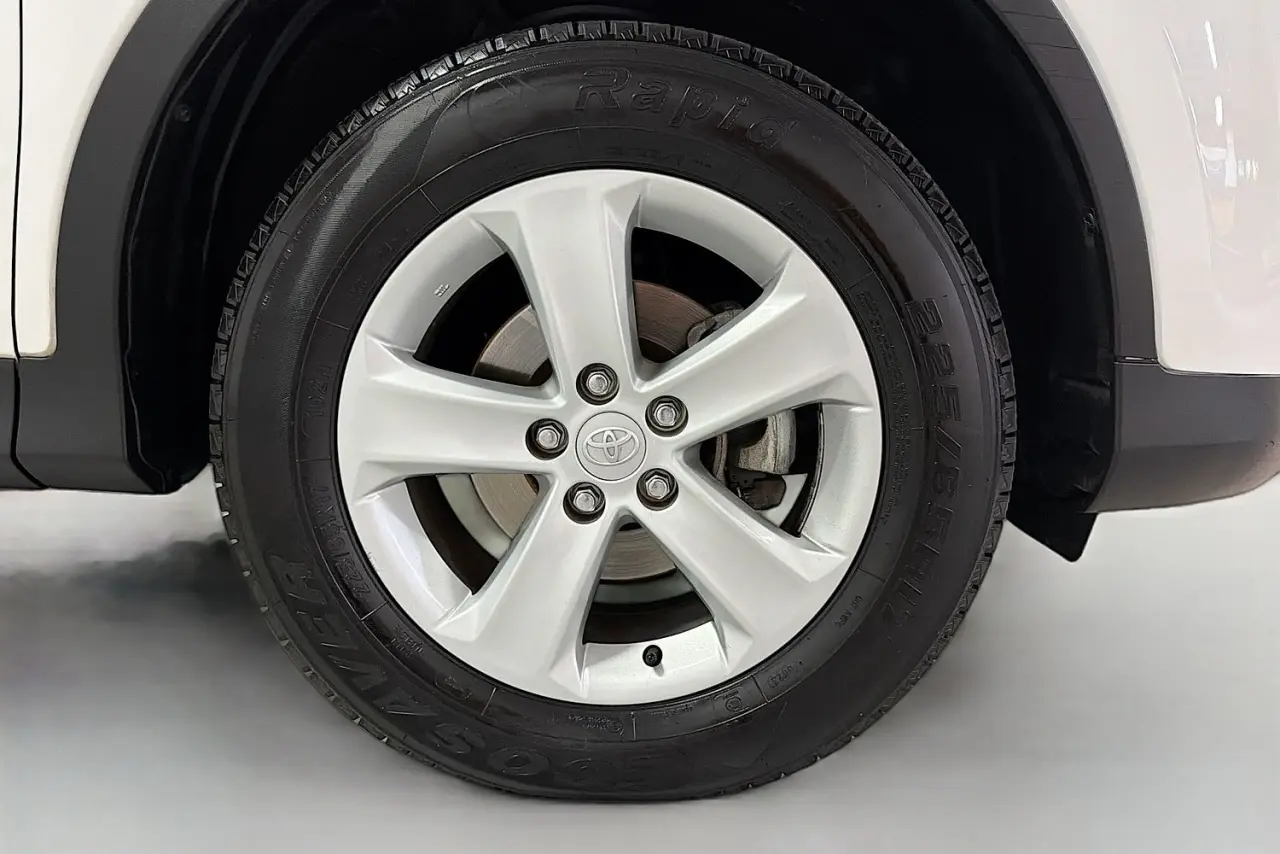 2013 Toyota RAV4 Gallery Image 27