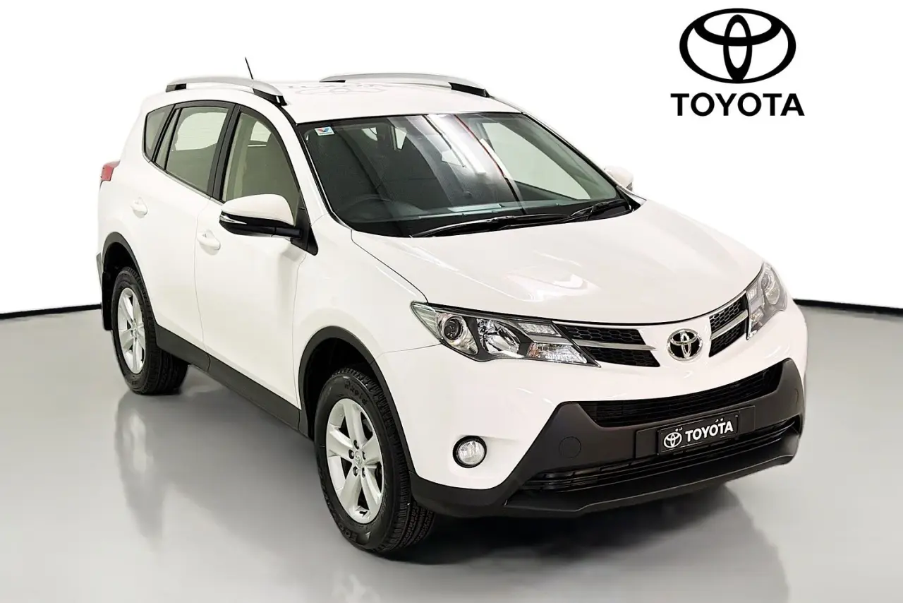 2013 Toyota RAV4 Gallery Image 30