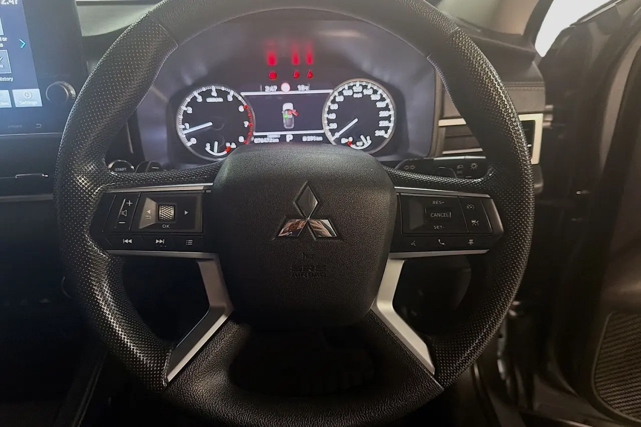 2022 Mitsubishi Outlander Gallery Image 20