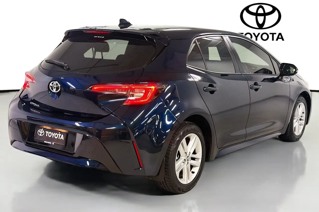 2022 Toyota Corolla Gallery Image 10