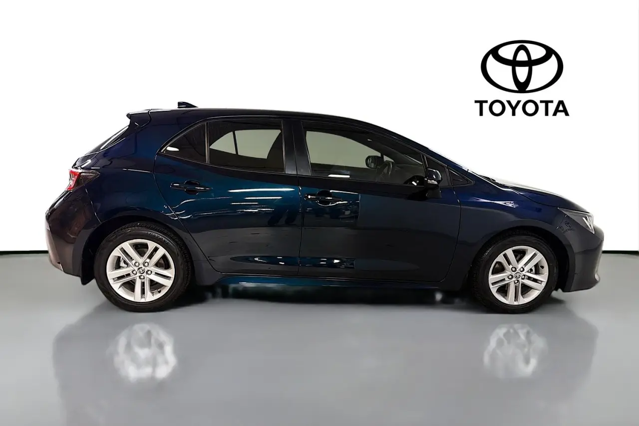2022 Toyota Corolla Gallery Image 11