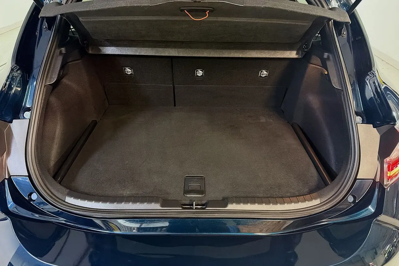 2022 Toyota Corolla Gallery Image 25