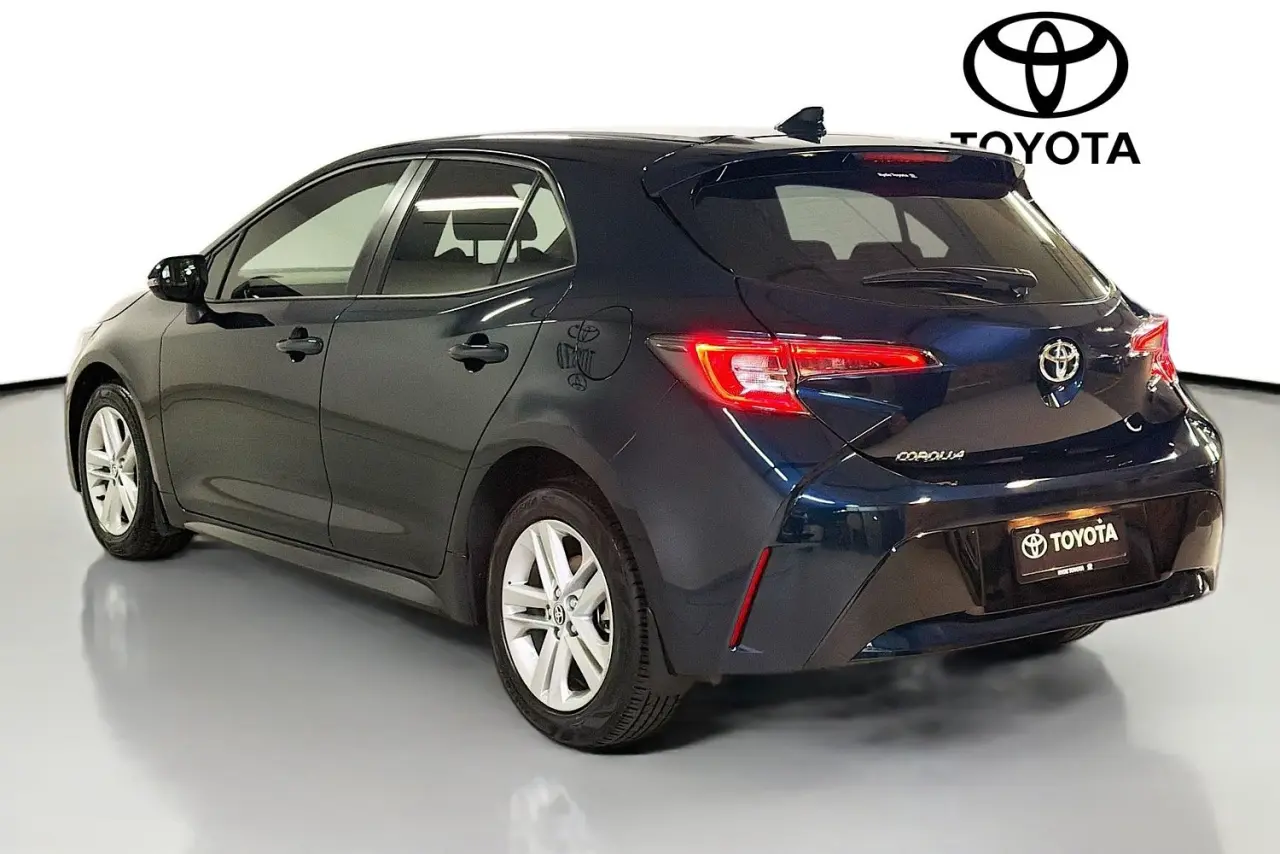 2022 Toyota Corolla Gallery Image 6