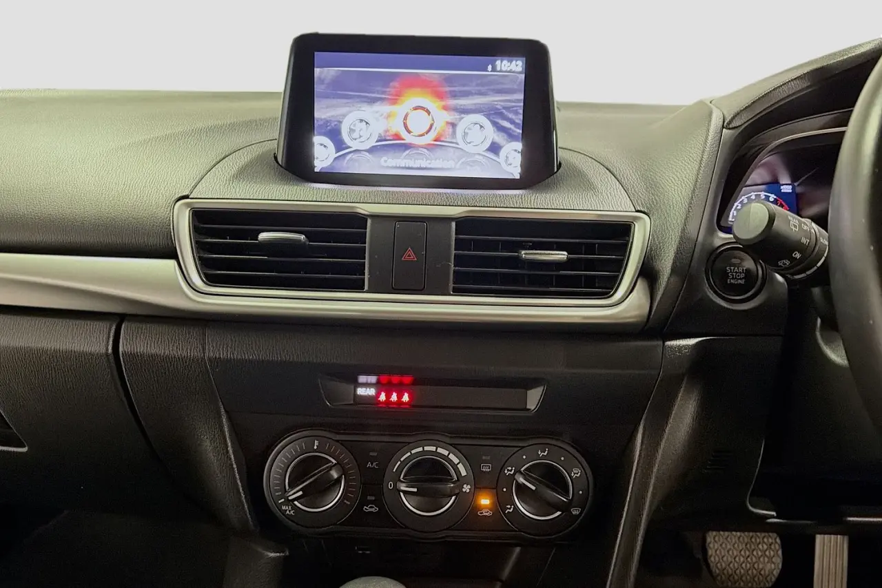 2017 Mazda 3 Gallery Image 15