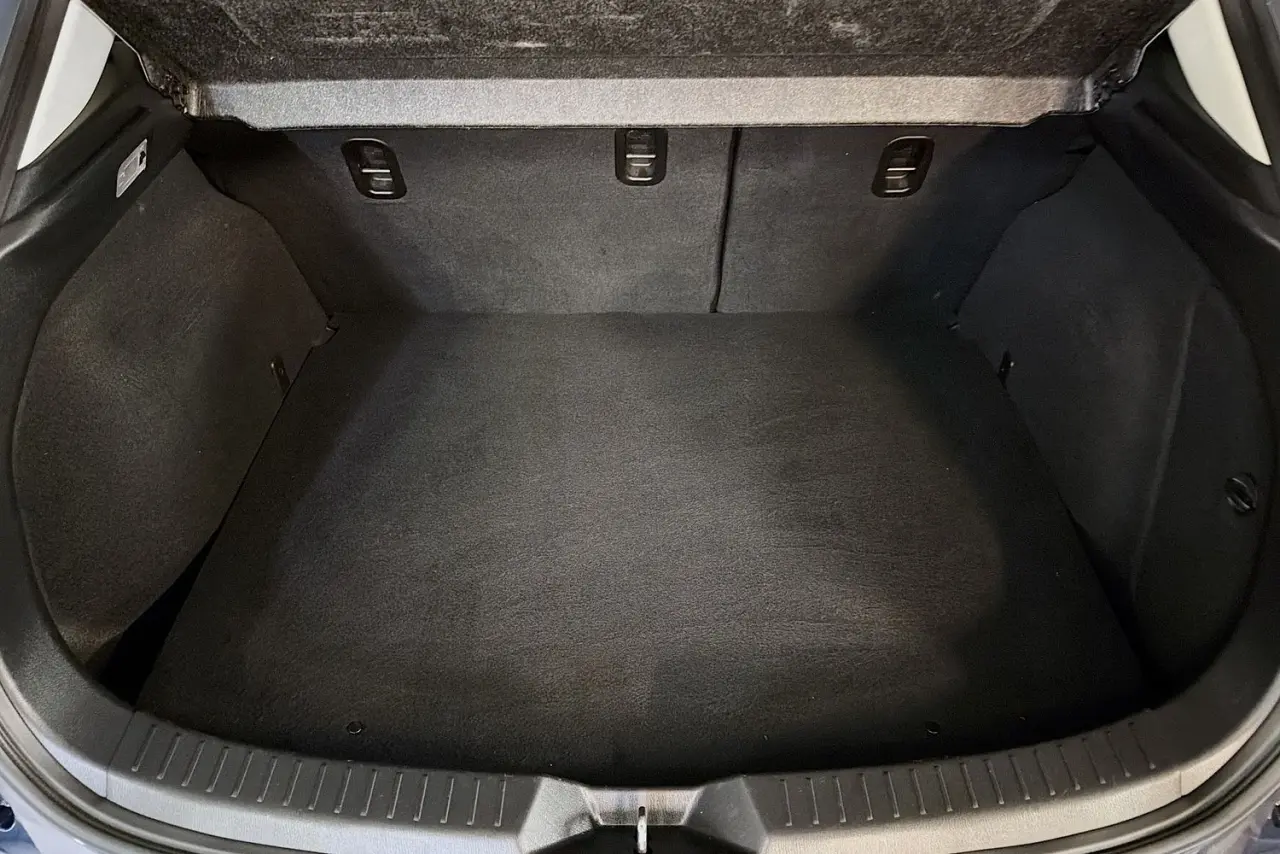 2017 Mazda 3 Gallery Image 27