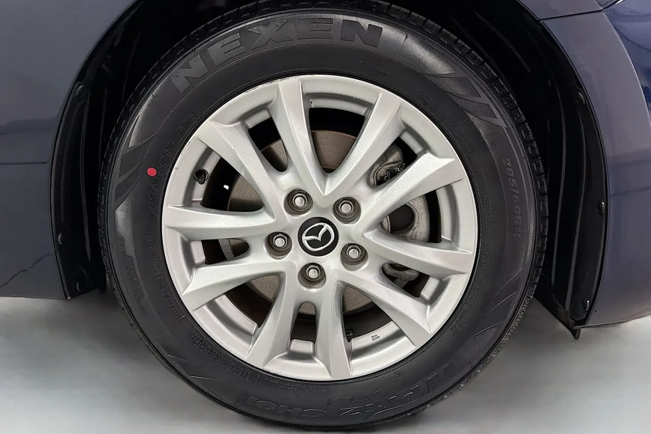 2017 Mazda 3 Gallery Image 28