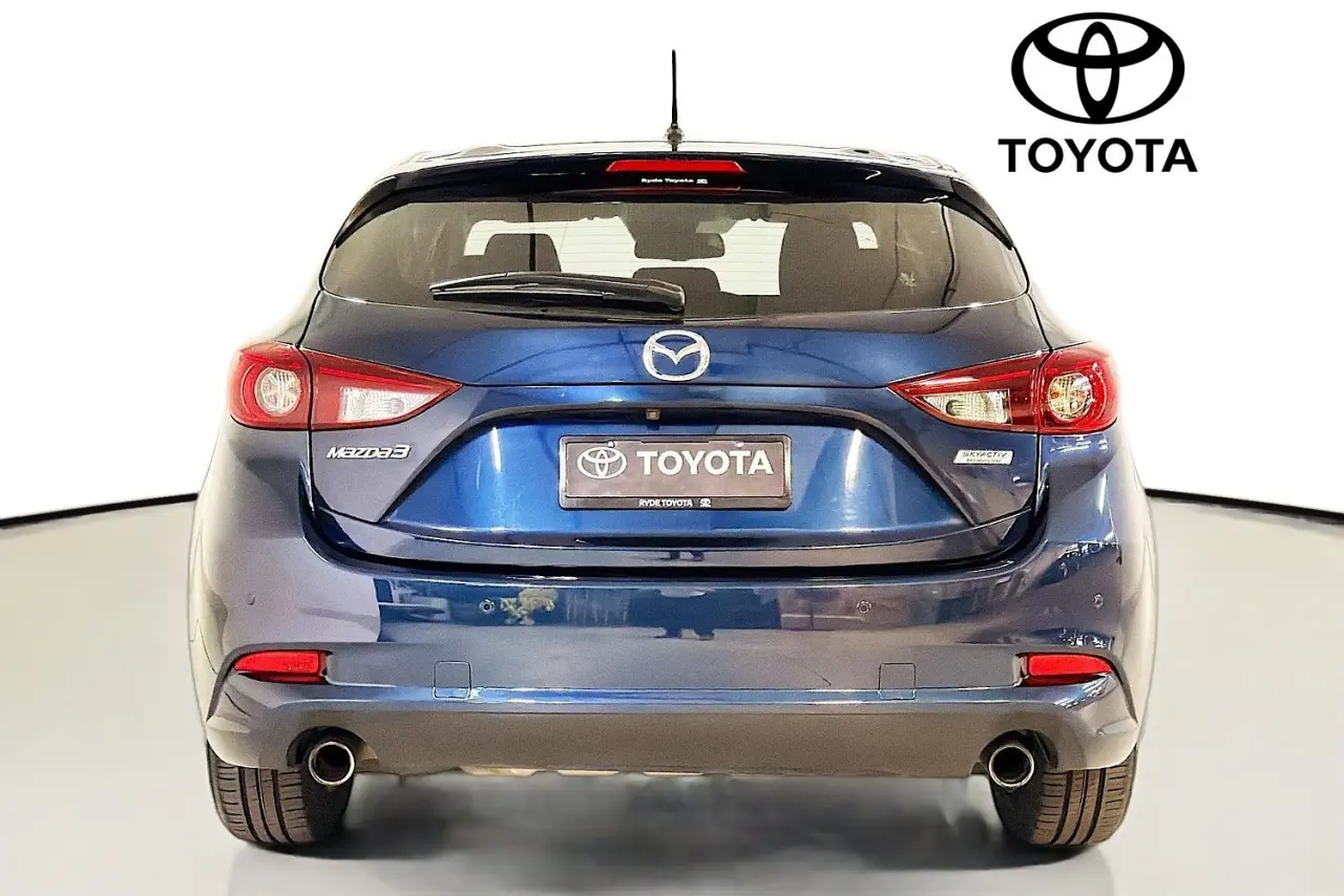 2017 Mazda 3 Gallery Image 7
