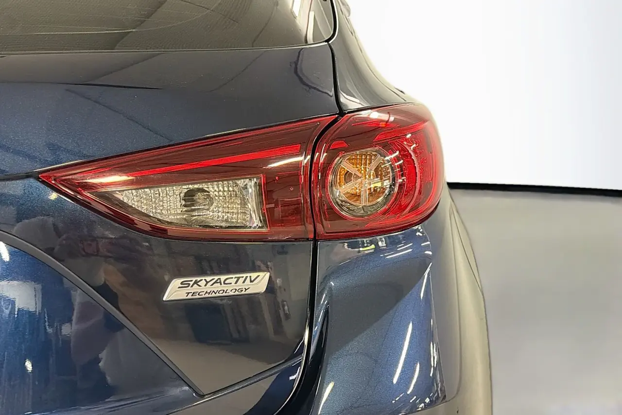 2017 Mazda 3 Gallery Image 9