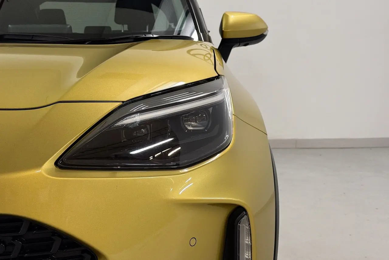 2021 Toyota Yaris Cross Gallery Image 3