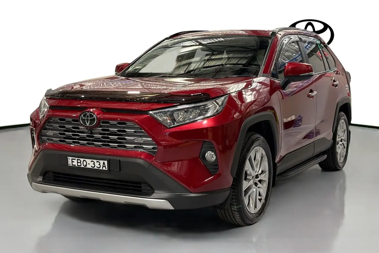 2019 Toyota RAV4 Gallery Image 4