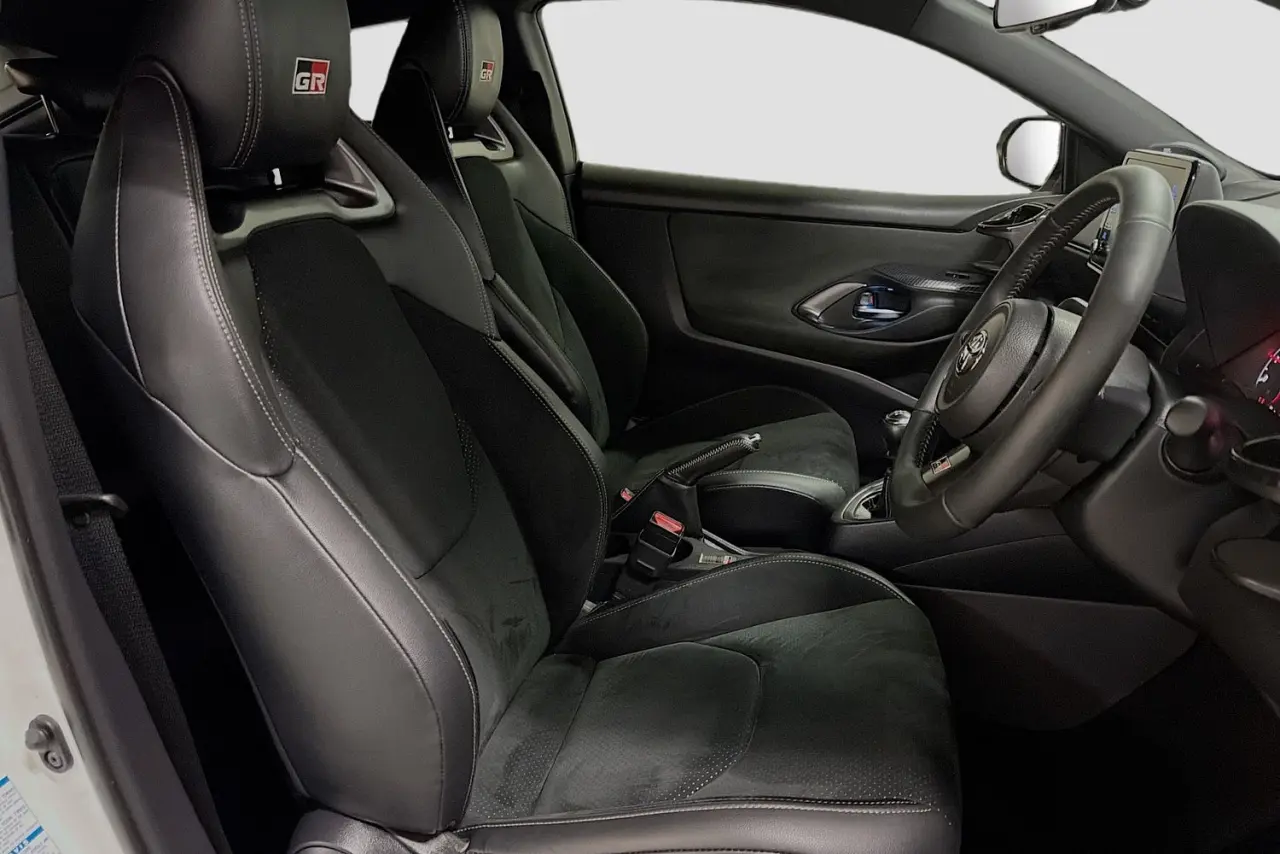 2021 Toyota Yaris Gallery Image 19