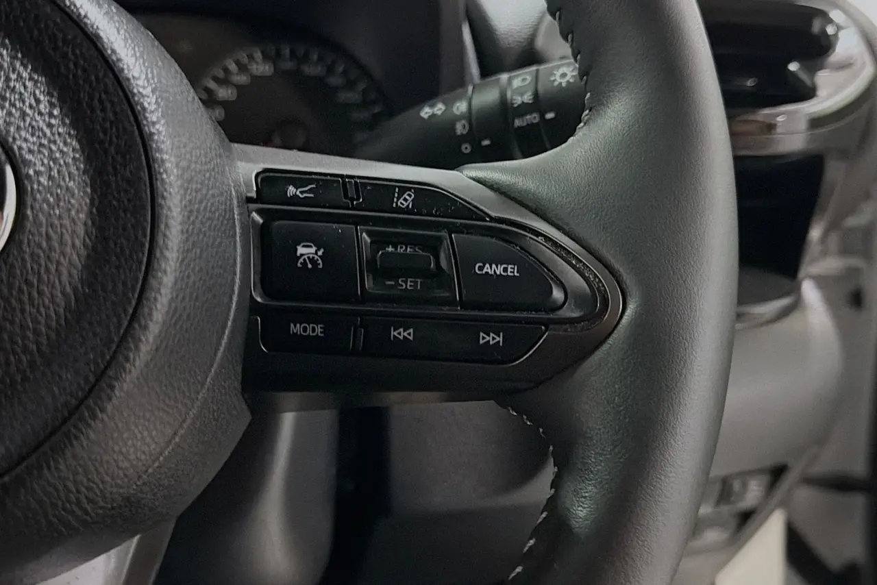 2021 Toyota Yaris Gallery Image 26