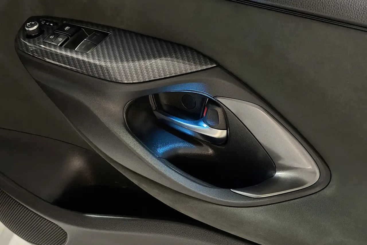 2021 Toyota Yaris Gallery Image 30