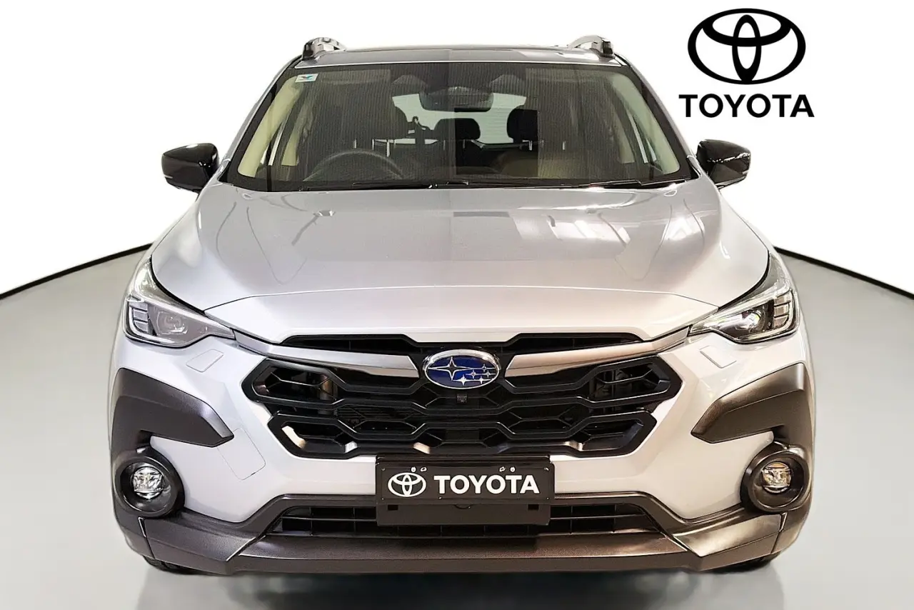 2024 Subaru Crosstrek Gallery Image 2