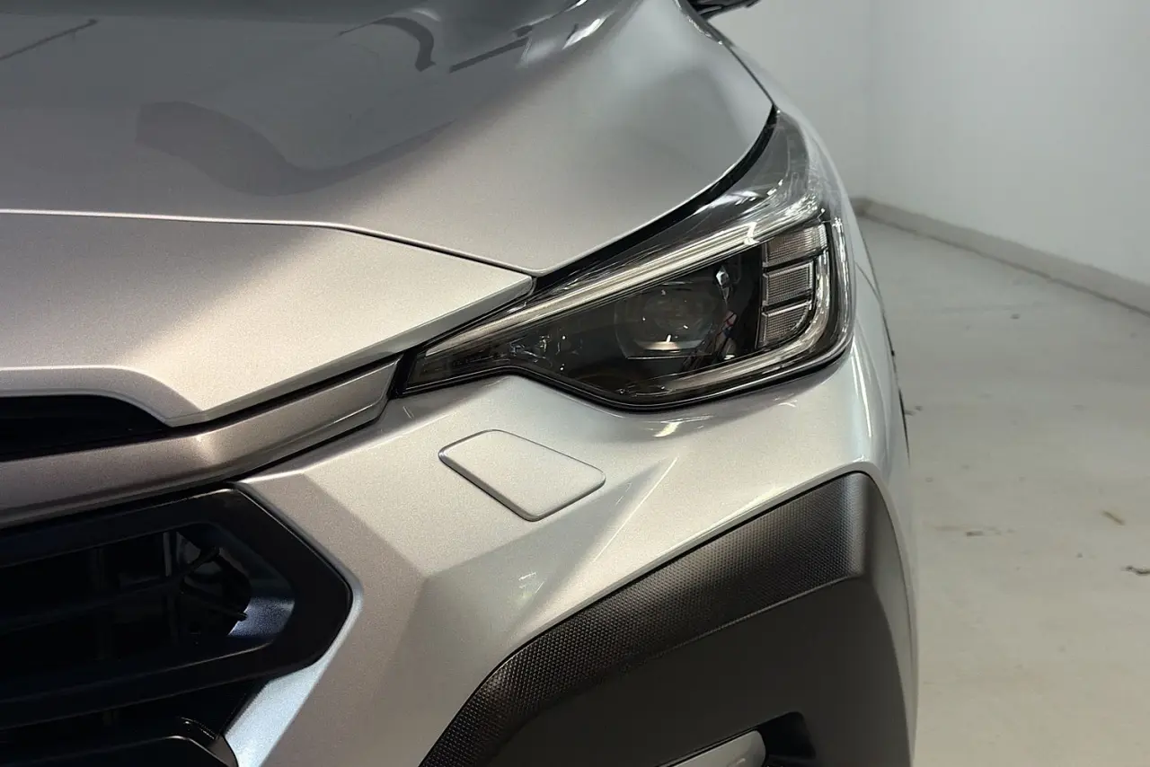 2024 Subaru Crosstrek Gallery Image 3