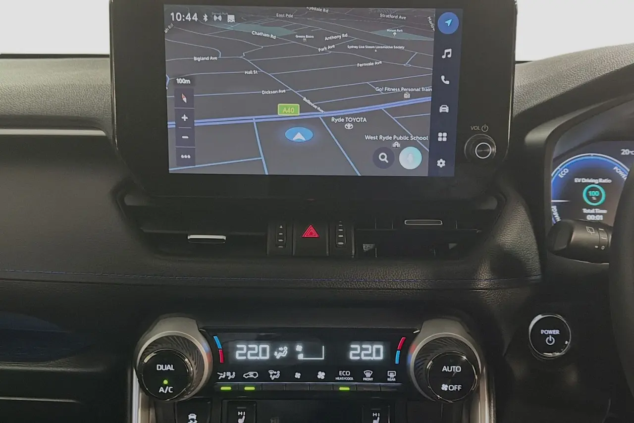 2025 Toyota RAV4 Gallery Image 14