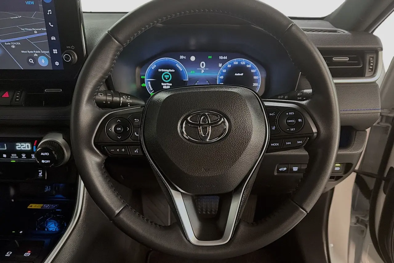 2025 Toyota RAV4 Gallery Image 20