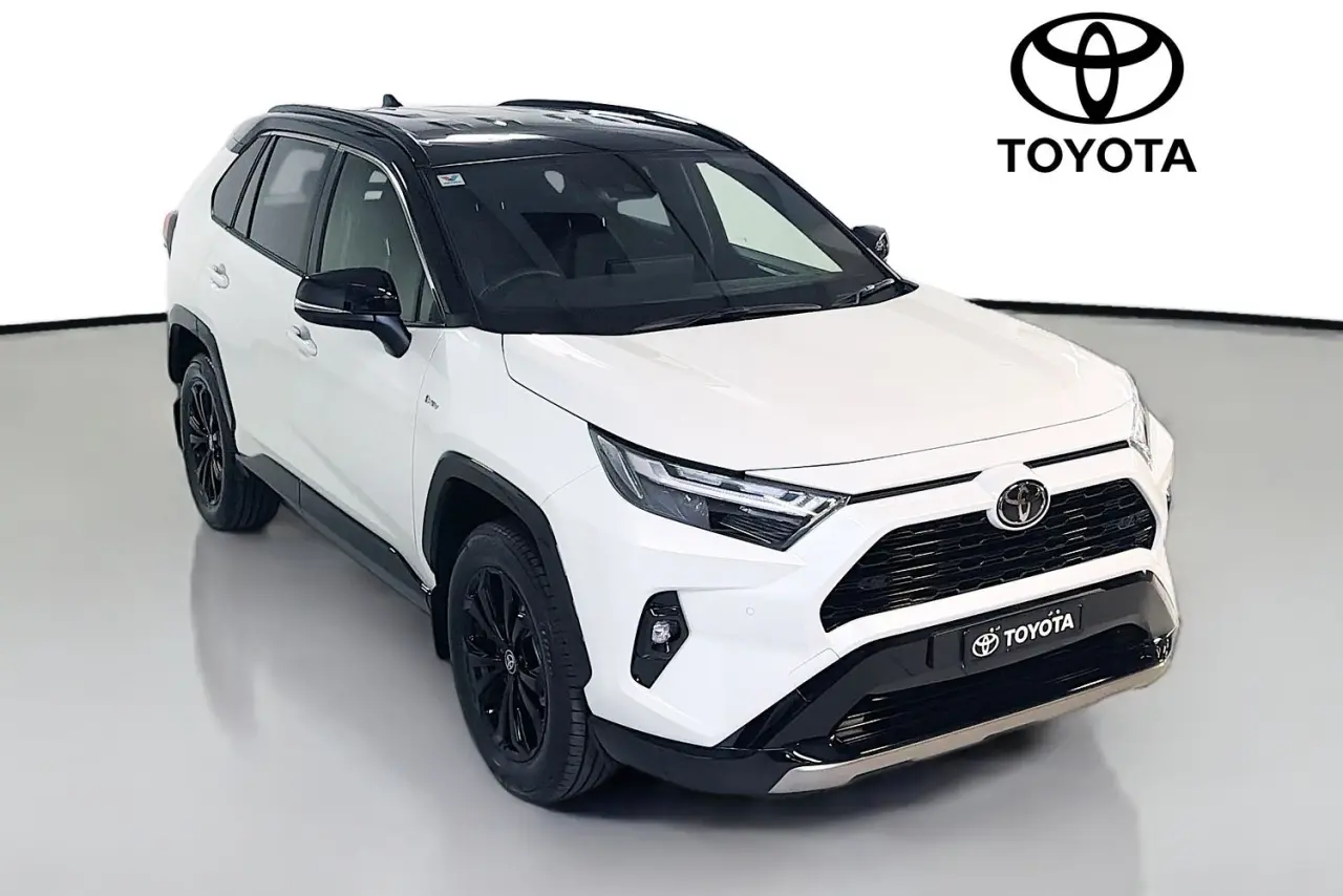 2025 Toyota RAV4 Gallery Image 30