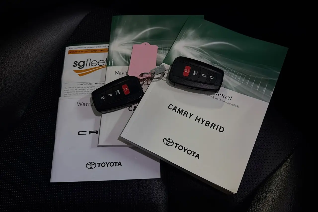 2020 Toyota Camry Gallery Image 30