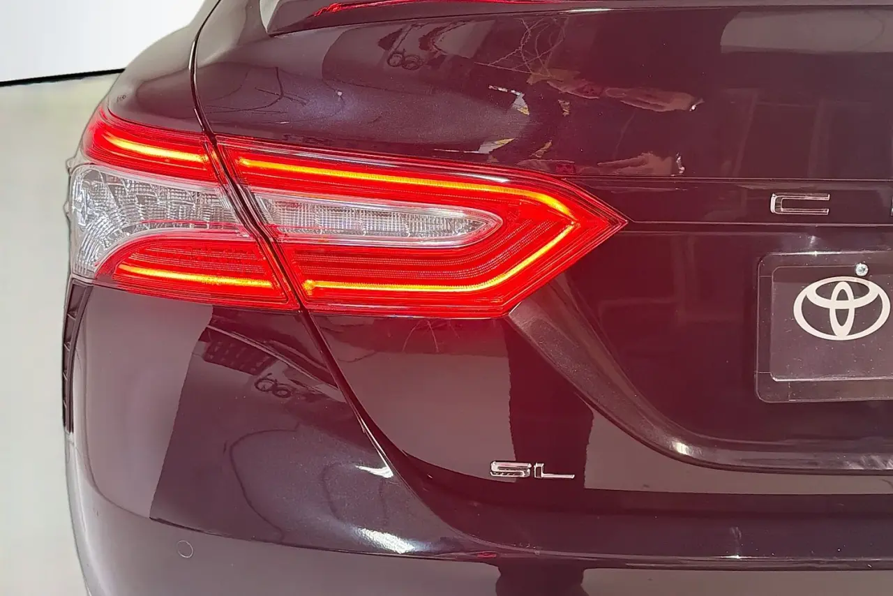 2020 Toyota Camry Gallery Image 8