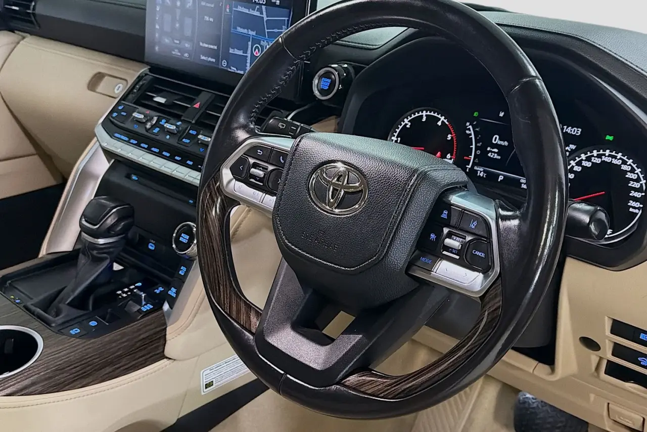 2021 Toyota Landcruiser Gallery Image 14