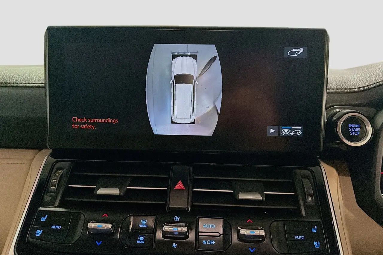 2021 Toyota Landcruiser Gallery Image 18