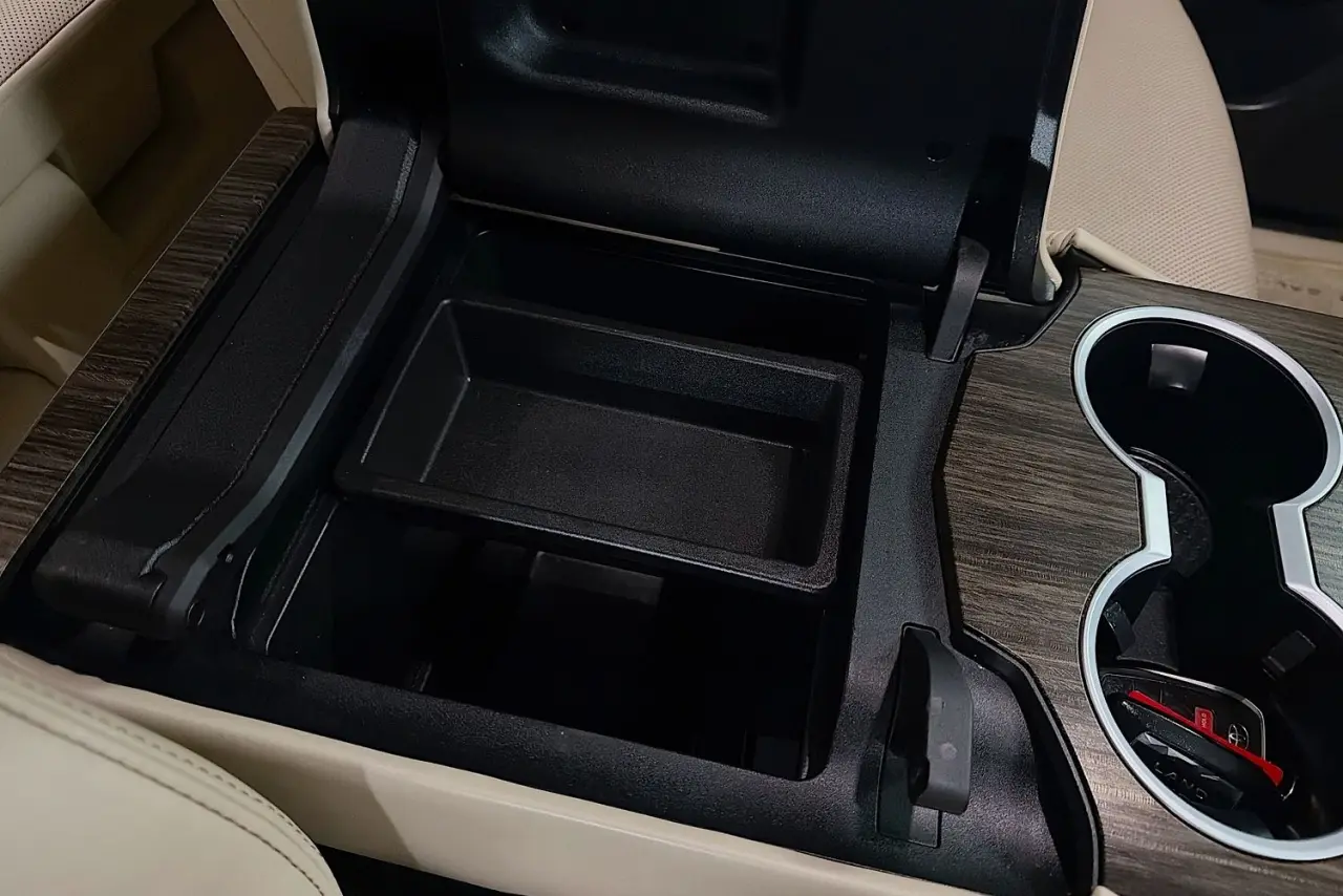 2021 Toyota Landcruiser Gallery Image 20