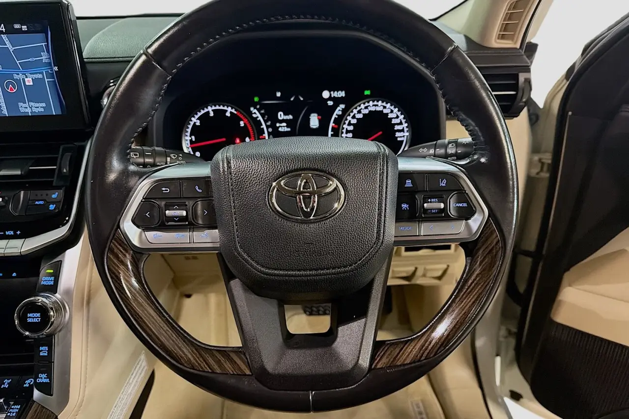 2021 Toyota Landcruiser Gallery Image 23