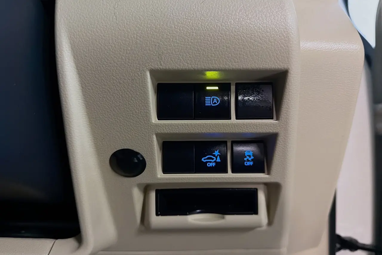 2021 Toyota Landcruiser Gallery Image 27