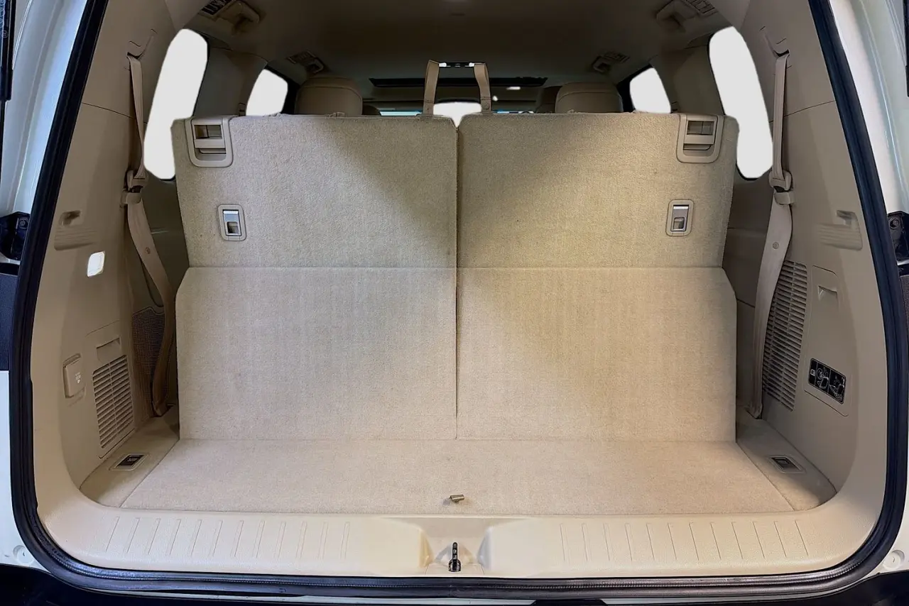 2021 Toyota Landcruiser Gallery Image 32