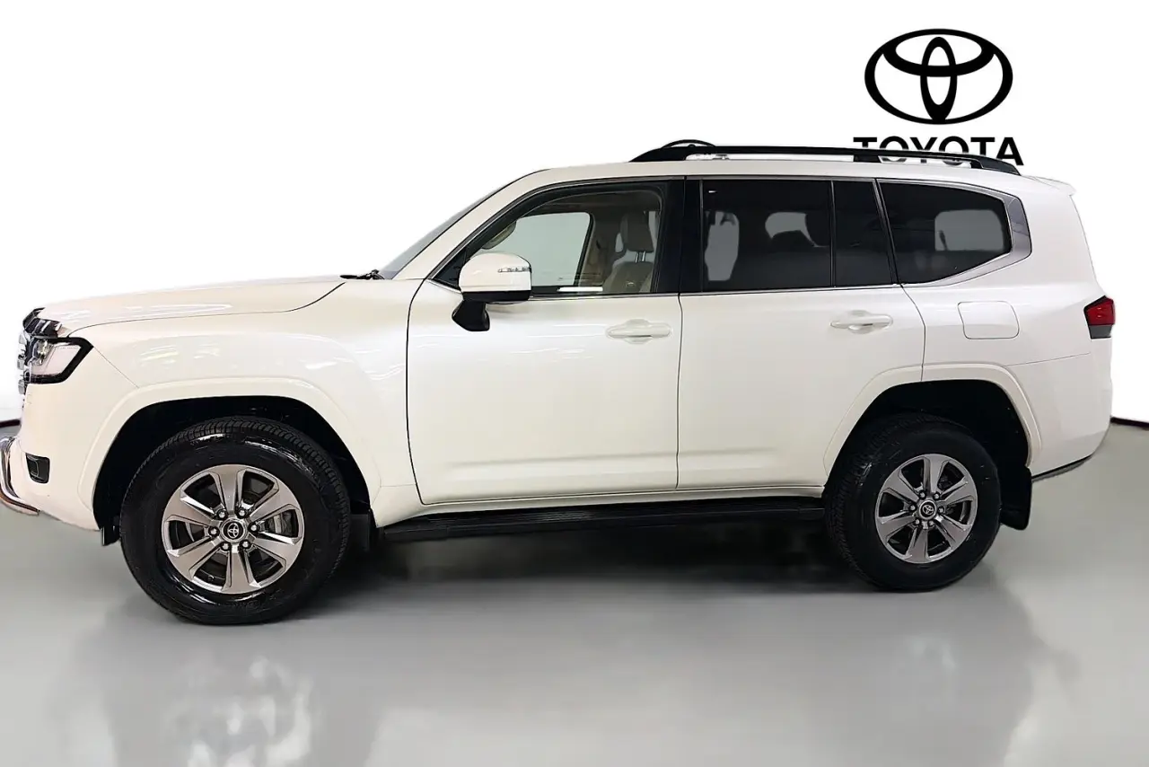 2021 Toyota Landcruiser Gallery Image 5
