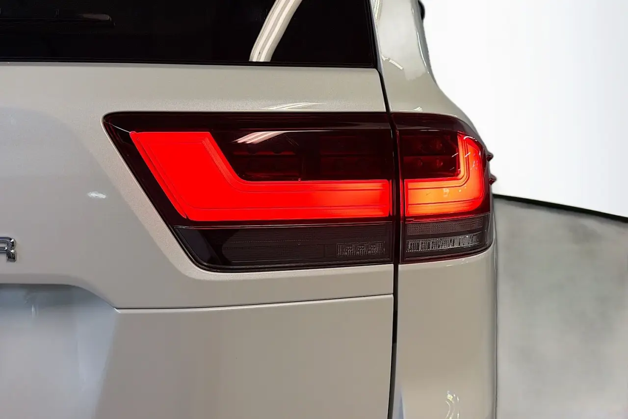 2021 Toyota Landcruiser Gallery Image 9