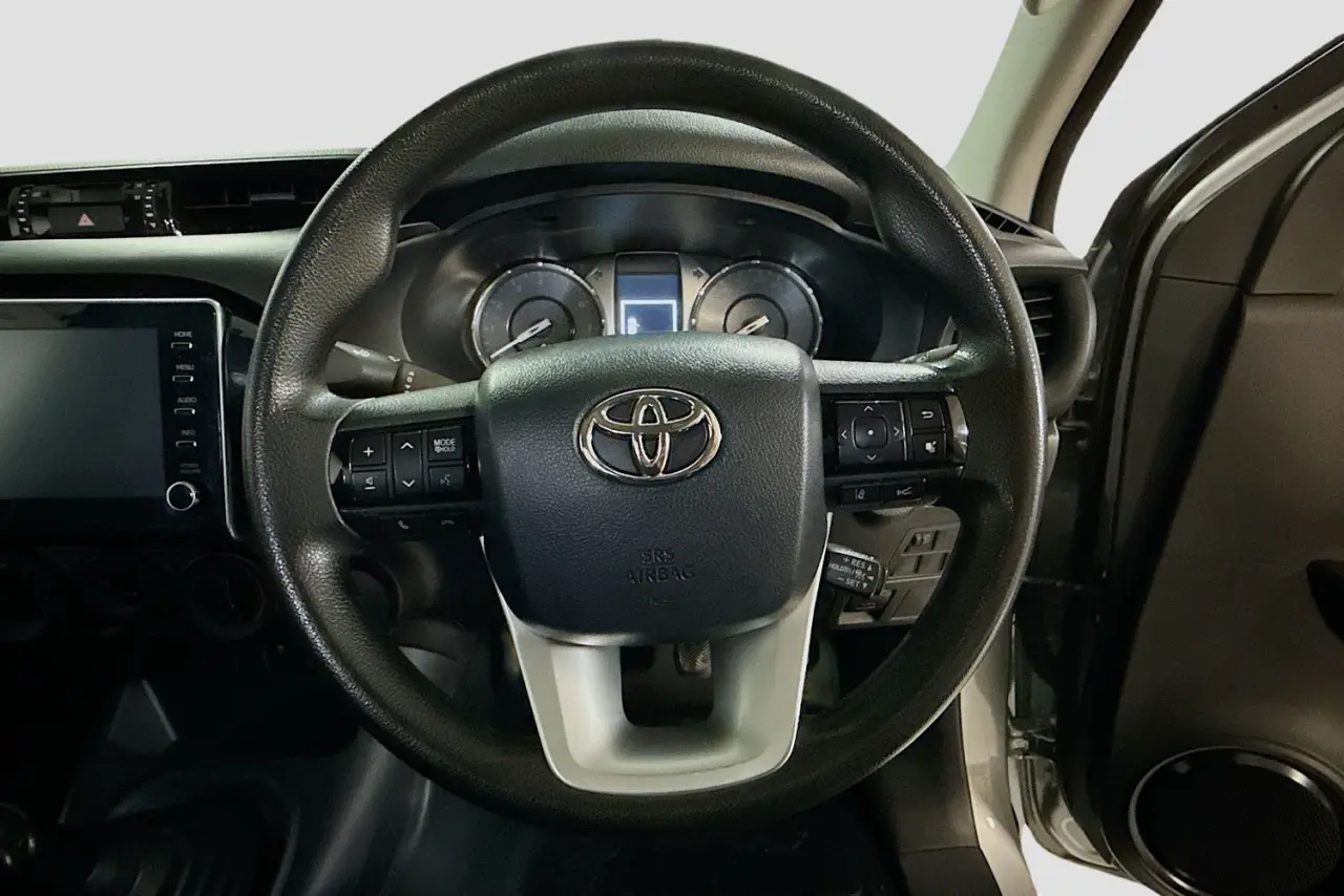 2021 Toyota Hilux Gallery Image 20