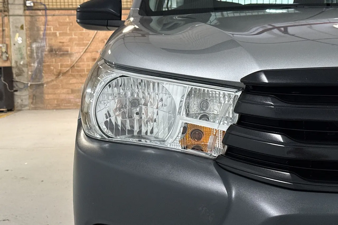 2021 Toyota Hilux Gallery Image 3