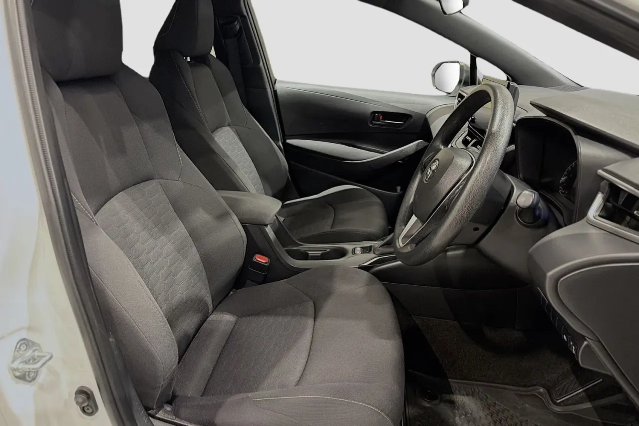 2021 Toyota Corolla Gallery Image 13