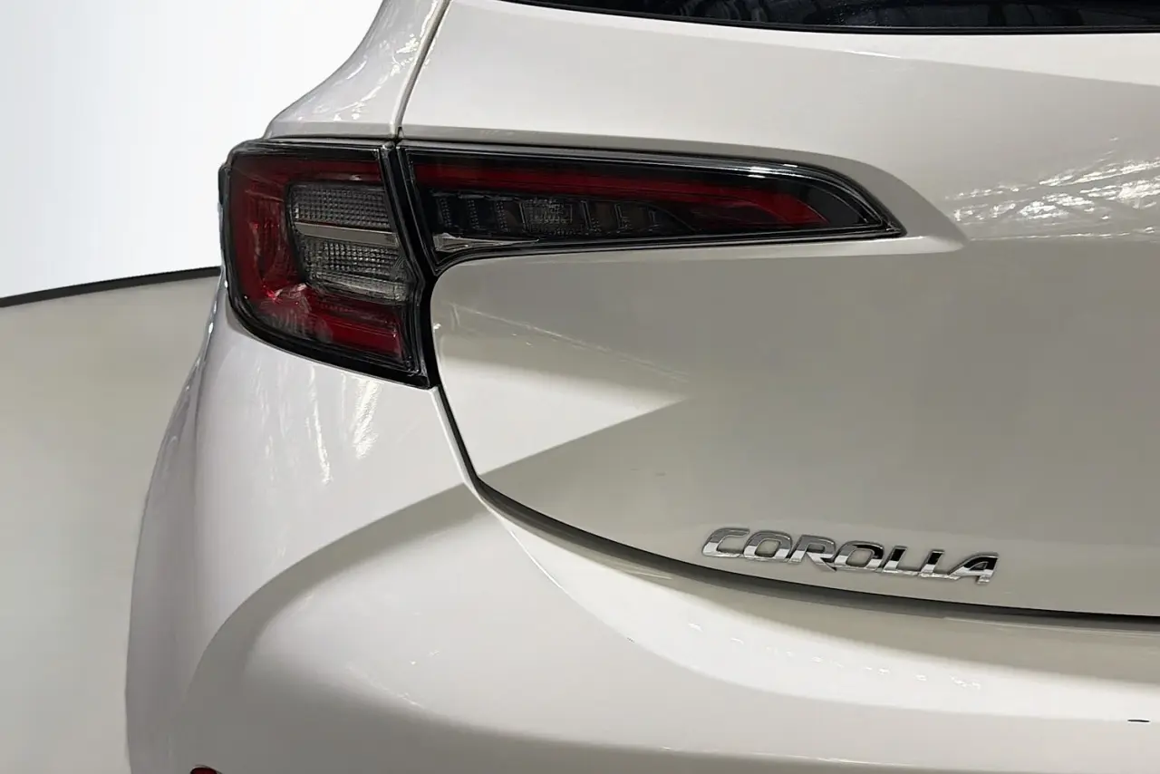 2021 Toyota Corolla Gallery Image 8