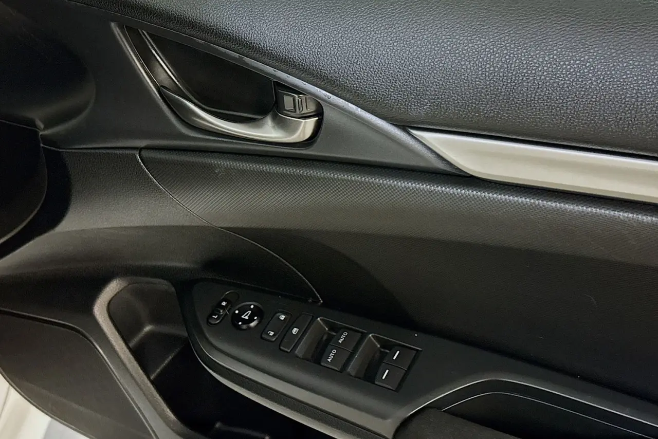 2020 Honda Civic Gallery Image 23